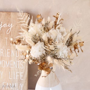 INNSBRUCK Strauß aus weißen Hortensien und goldenem Ruscus für Boho-Chic-Hochzeit, dekorativer Strauß aus getrockneten und stabilisierten Naturblumen