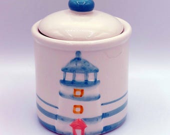 Maceta de cerámica con forma de faro