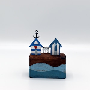 Hand Painted Beach Hut Scene: Funky Home Decor (6 x 7cm)
