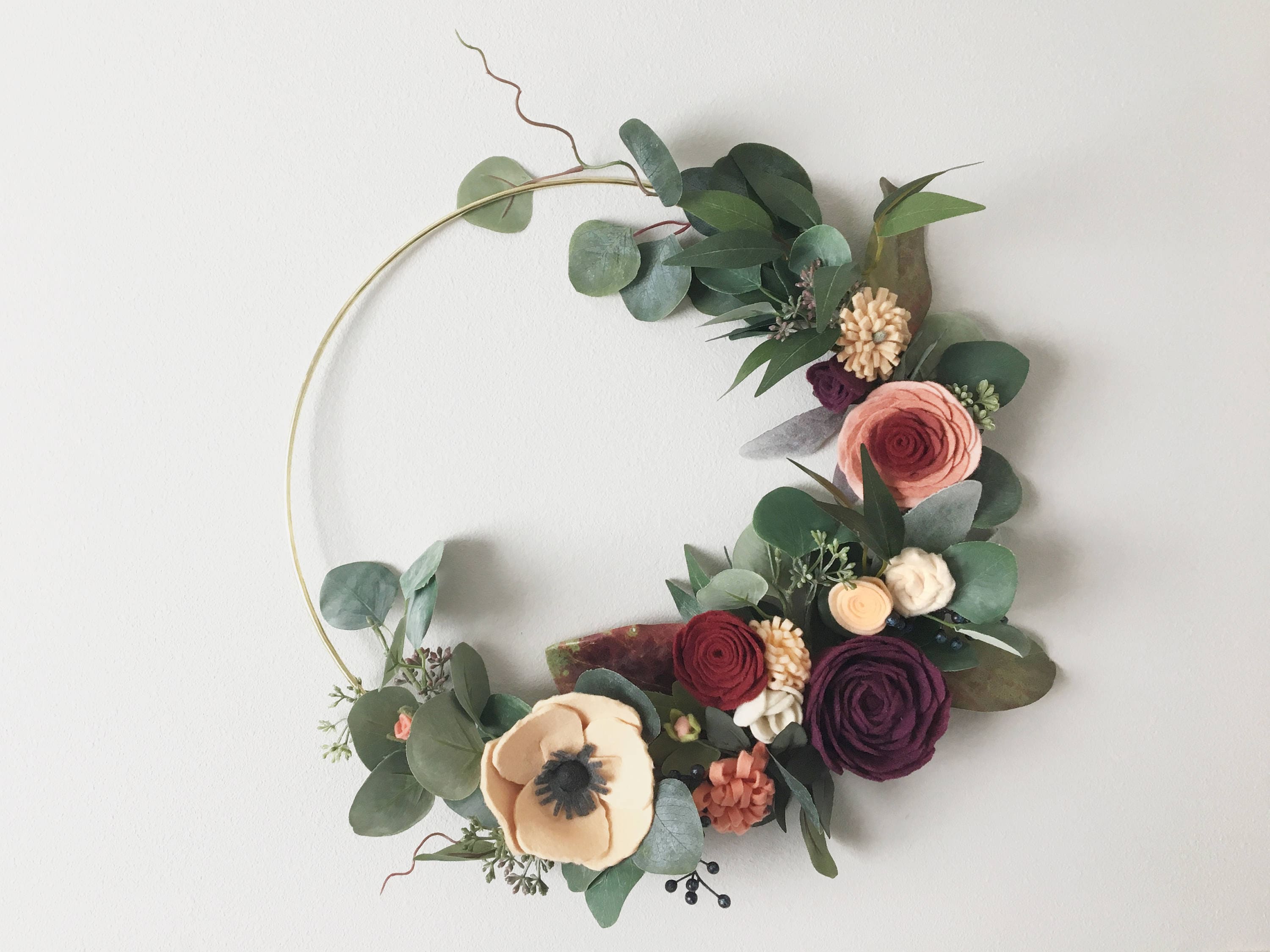 Jewel Tone Automne Modern Felt Flower Wreath | Minimal Autumn Decor Par G & Tea