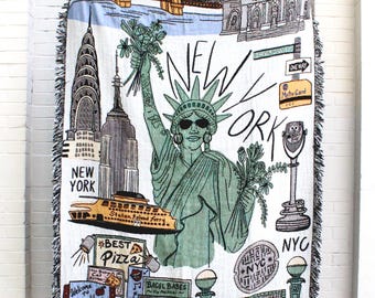 Liberty Lady Tapestry Blanket - New York City Sites Print