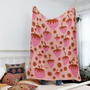 Strawberry Field Knit Blanket Fruit Home Decor Sorbet Pink Blush Orange image 1