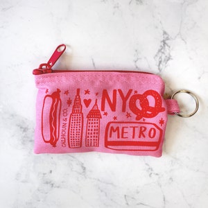 New York Screen Printed Zipper Card Pouch with Key Ring NYC Coin Pouch Metro Card Holder New York Keychain Zipper Wallet BIG APPLE