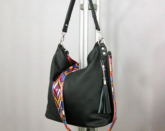 Schwarze Leder Umhängetasche mit Azteken Trageriemen