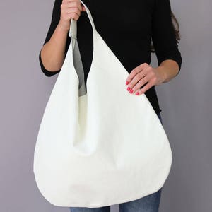 Große weiße Umhängetasche, Große Hobotasche, Große Hobotasche, Boho Tasche, Boho Schultertasche, Alltags Schultertasche aus Leder