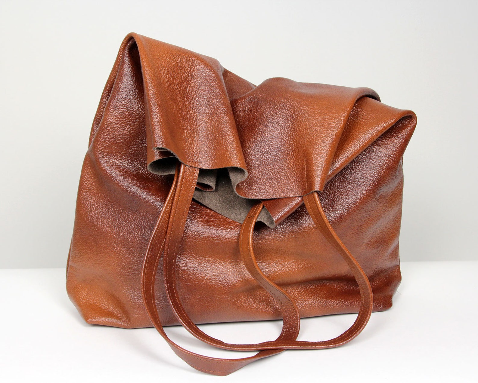 Large Leather Retail Tote - Kelp