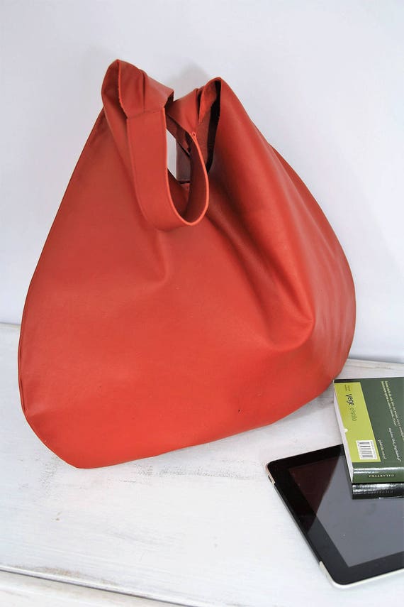 Red leather hotsell hobo purse