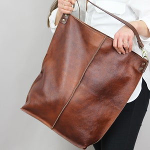 Cognac Brown leather Purse Leather Large Carryal  Market Bag Tote Bag Soft Leather Diaper Bag Book Bag Hobo  Bag With Zipper