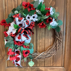 Ladybug Door Wreath, Ladybug Lovers, Ladybug Wreath, Summer Wreath, Door Wreath, Red and Black Wreath, Gift idea, Floral Wreath, UGA, Wreath
