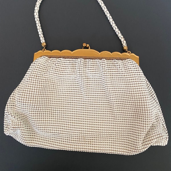 Vintage Whiting & Davis white mesh bag with gold color frame pre owned