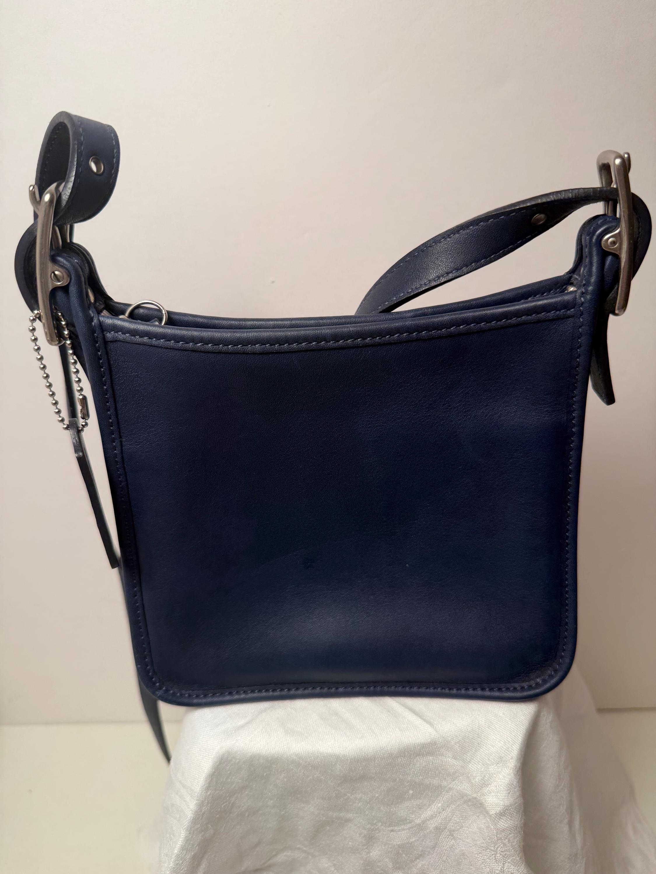 Sale!!!vintage Coach Navy Leather Shoulder/crossbody Bag New W/o