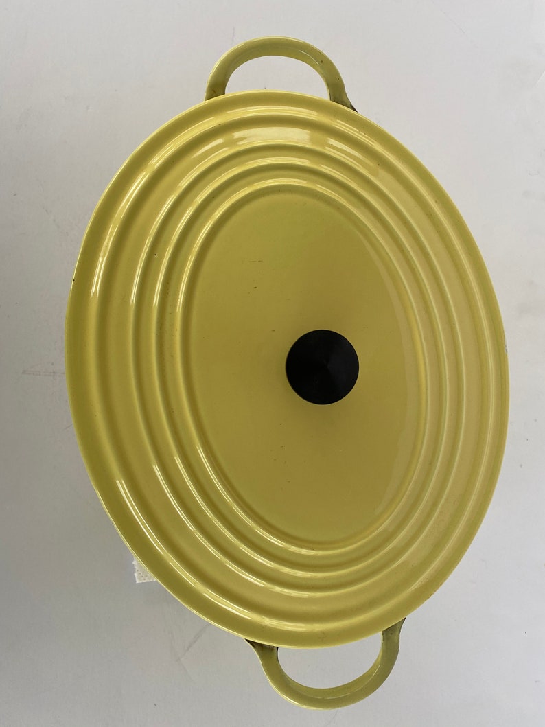 Vintage Le Creuset 5 & 1/2 Quart Lemon Yellow Dutch Oven Etsy