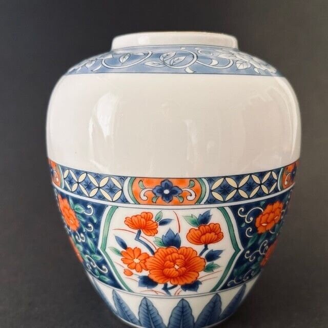 Sale!!!!tiffany & Co IMARI Ginger Jar Vase Blue White Orange