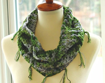 Lightweight Crochet Cowl Pattern| Iris Stitch | Highlander Cowl | Stash Yarn Club | Sport Weight Yarn Pattern