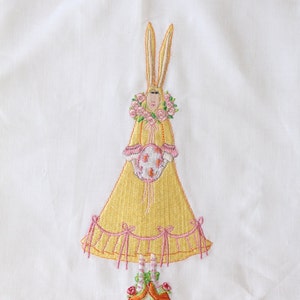Hand Embroidered Easter Napkins / Towelettes
