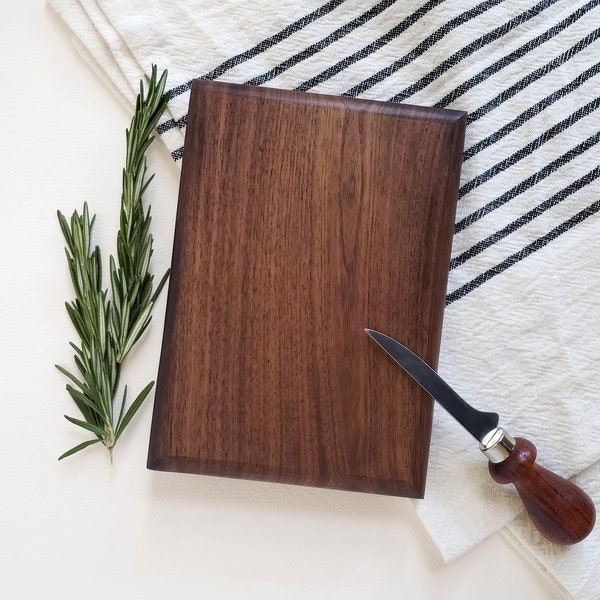 Cutting Board / Black Walnut / Small