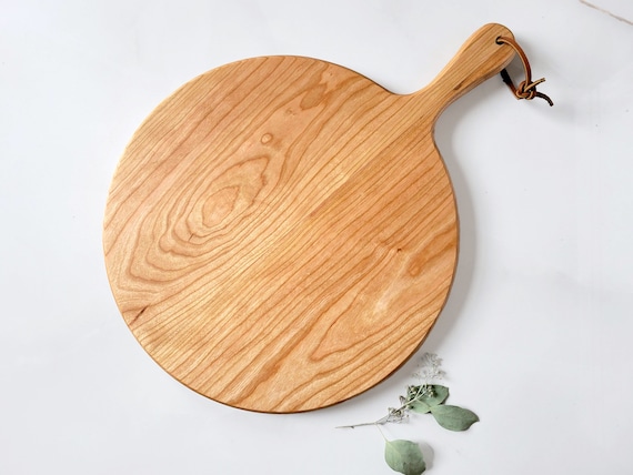 Wooden Circular Paddle Charcuterie Board