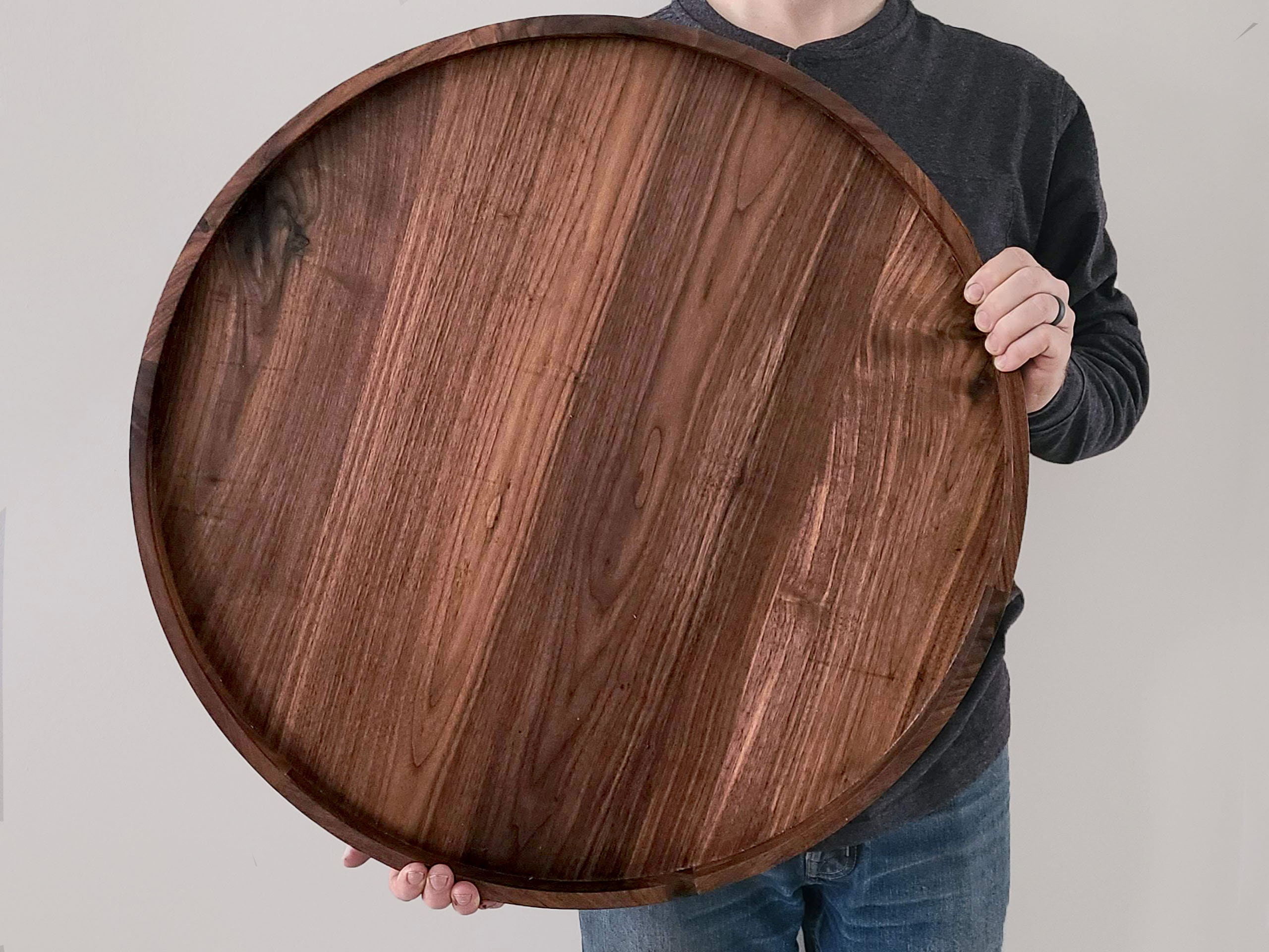 Round wood 2024 serving tray