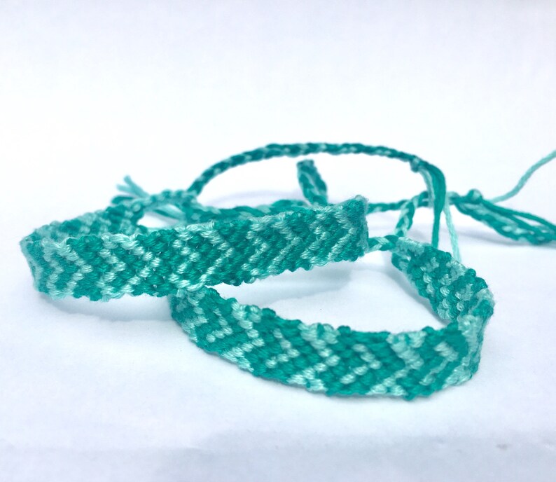 BFF gift twin bracelet kids bracelet set mother daughter gift set two tone heart bracelets Best friend friendship bracelet set of two