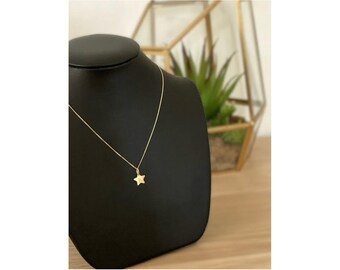 Handmade Personalised Engraved 9ct Gold Dainty Mini Star Pendant & Necklace. . Choice of English or Arabic Font.