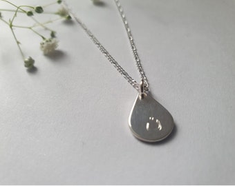 925 Silver Plt 'Dance In The Rain' Engraved Necklace Charm Tear Drop Bead C 925 Silver Plt 'Dance In The Rain' Engraved Necklace Charm Tear Drop Bead C