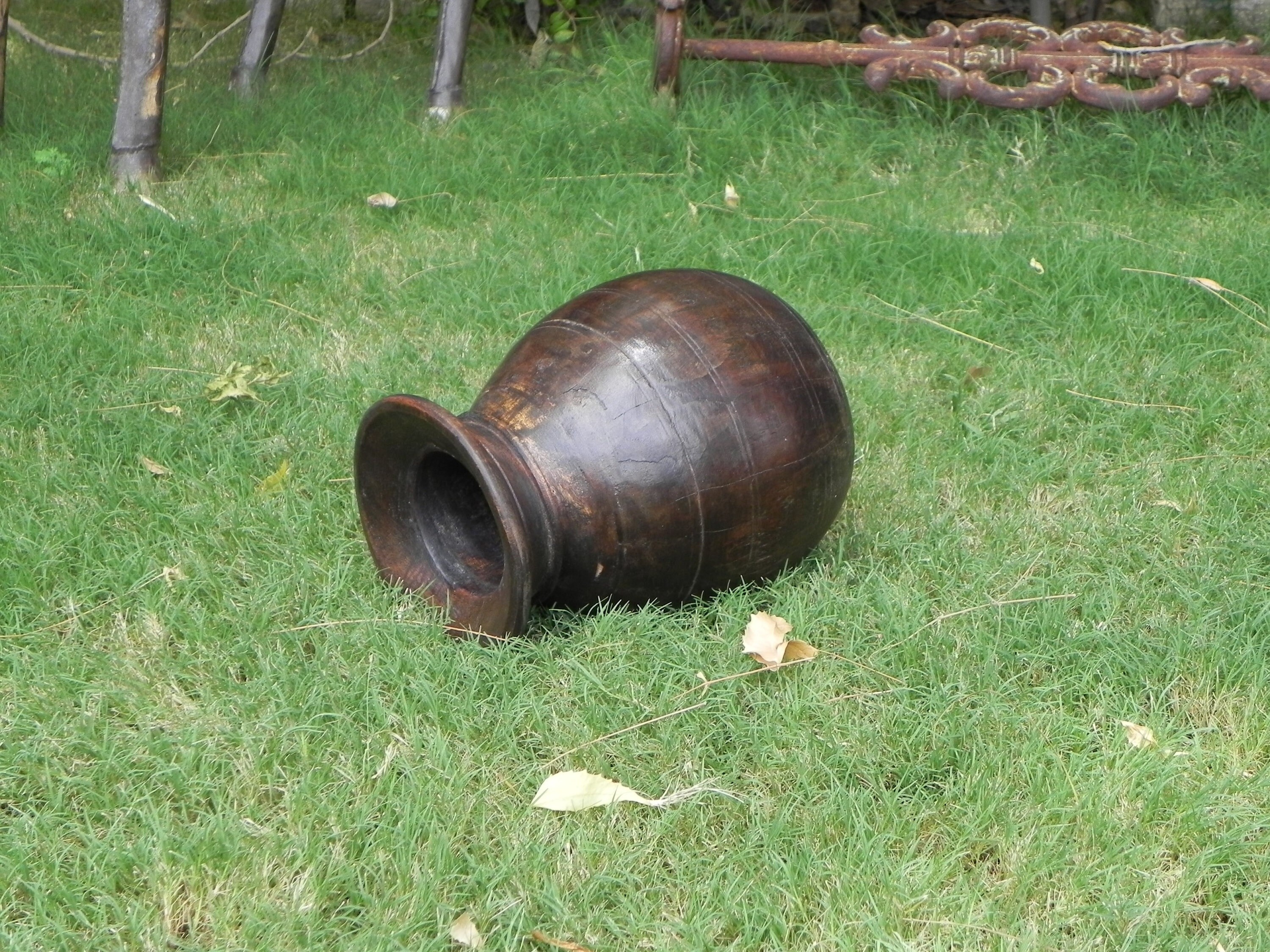 Vintage Small Water Wooden Pot Vessel Vase Farmhouse Style Decorating