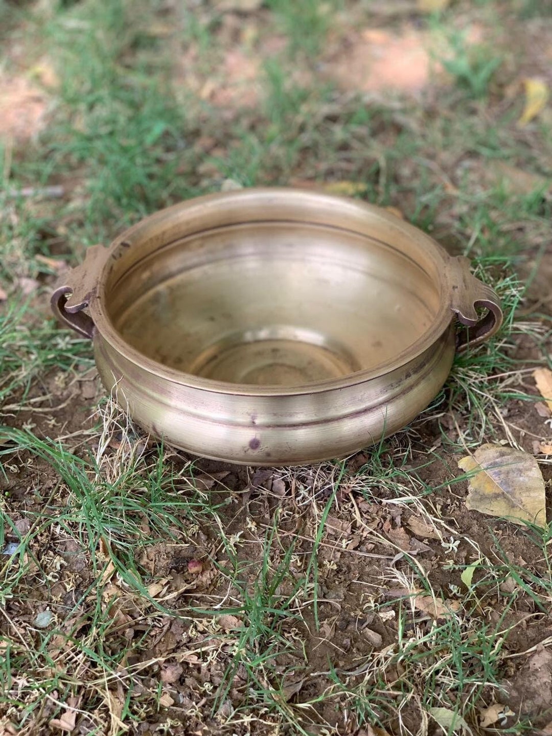 Brass Uruli/brass Hand Made Uruli/brass Flower Pot/ Brass Cooking