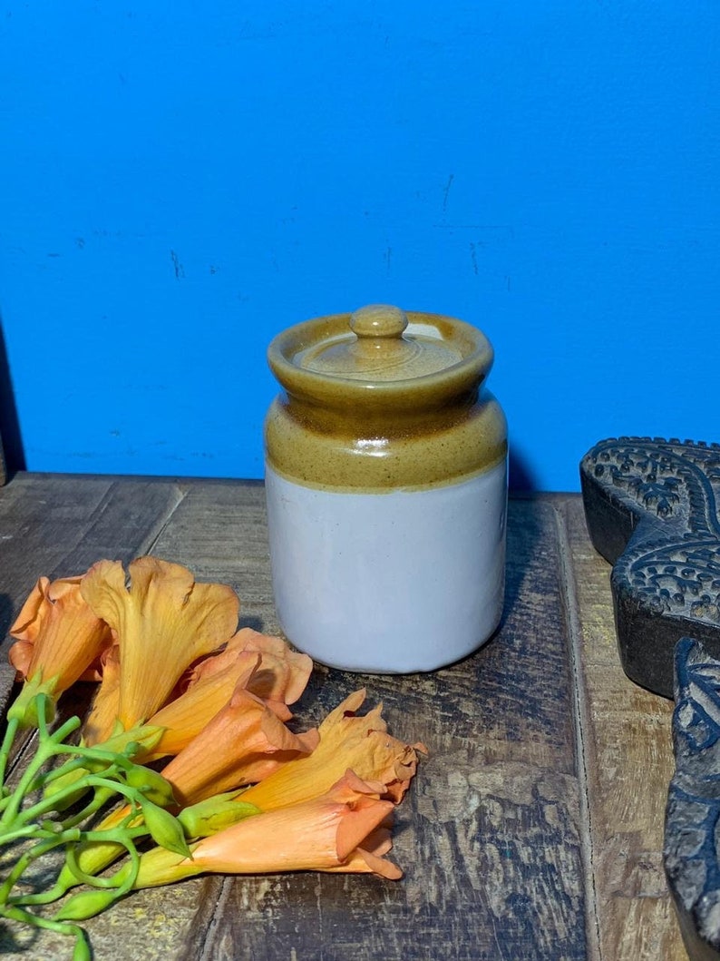 Ceramic Pickle Jars/ Traditional Indian Achaar Matki/ Pickle Barni