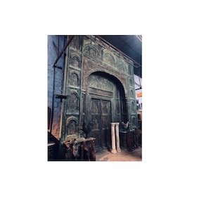 Huge vintage indian door with frame/ wooden carved big haveli door/ vintage rare huge indian door/ beautiful carved teak wood door