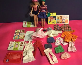 20 Vintage 1960/'s Barbie Clone Hard Plastic Mixed Doll Clothes Hangers Lot 12