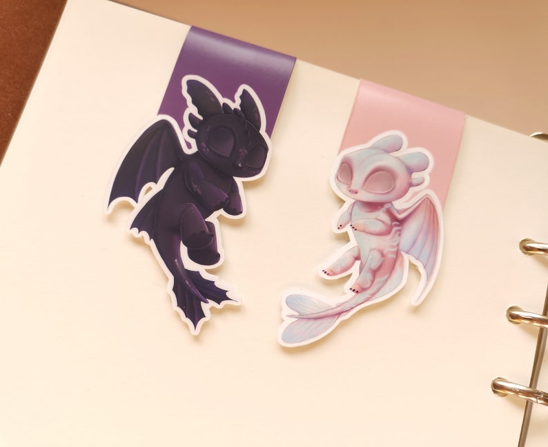 Magnetic Bookmark. Toothless. Light Fury | How to Train Your Dragon - Etsy