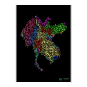 La sous-région du Grand Mékong - Carte du bassin hydrographique, arc-en-ciel sur noir - Impression artistique
