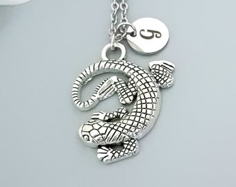 Personalized Lizard Necklace, Salamander pendant, Gecko boyfriend gift (A2)
