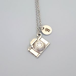Personalized camera charm necklace, photographer gifts, camera gift for women, boyfriend gift (P19)
