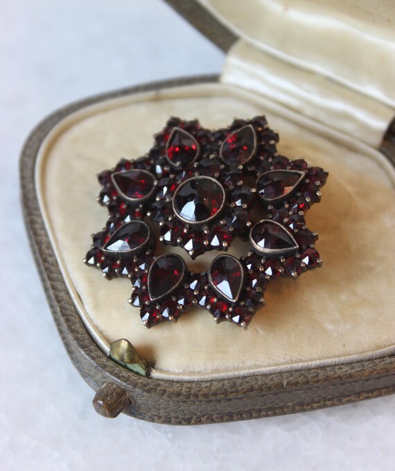 Antique Vintage Bohemian Garnet Brooch Granat Star