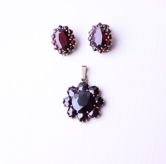 Vintage Faceted Garnet Set of Earrings and Pendan… - image 1