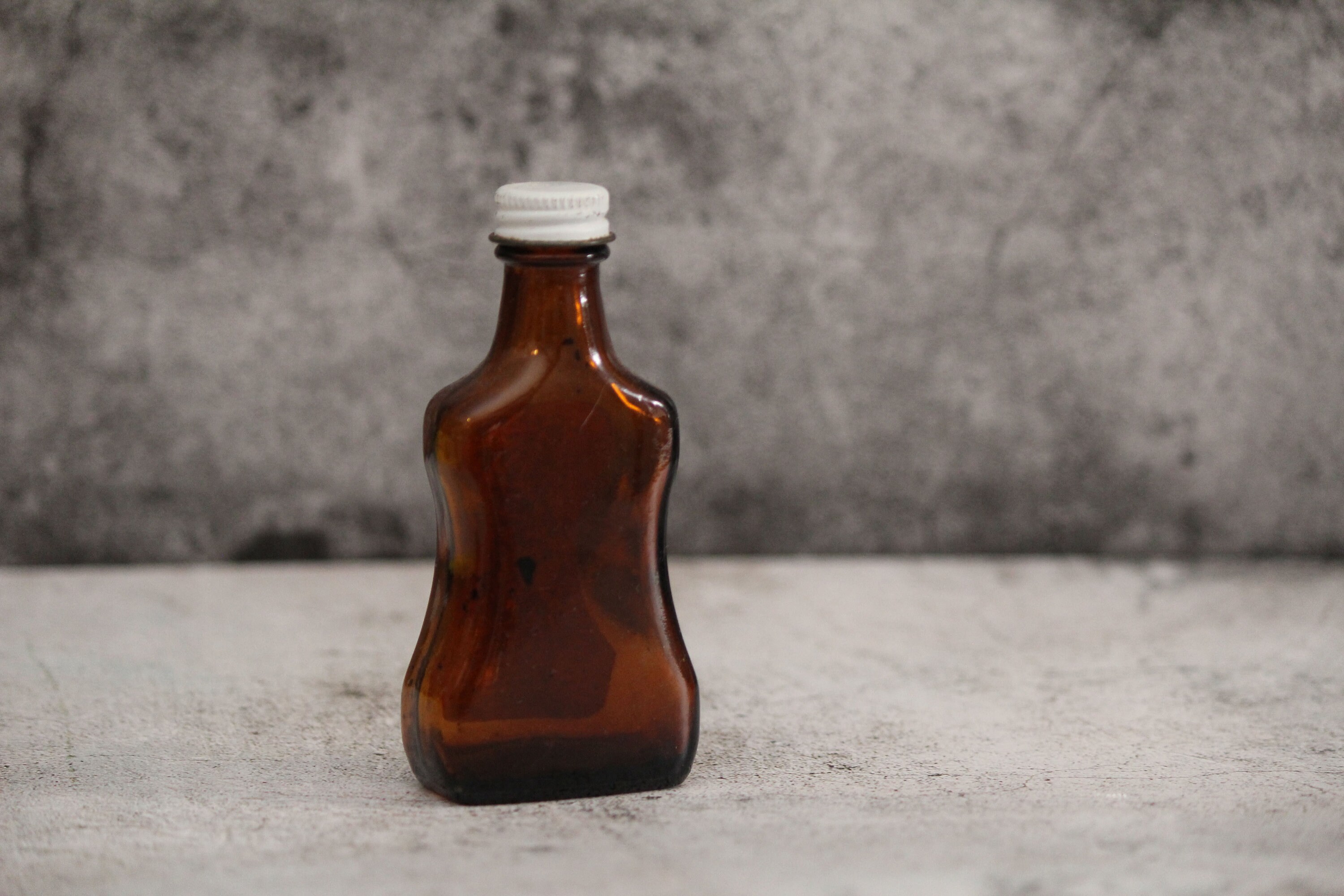 3 Vintage Kitchen Ad Containers, French's Pure Vanilla Extract Glass