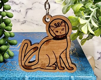 Space Cat Keychain, Alien Cat, Sci Fi Keychain, Science Fiction, Sci Fi Art, Cat Keychain, Kitty Keychain, Cat Astronaut, Cat Gift