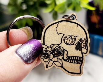 Floral Skull Keychain, Halloween Key Fob, Skull Accessories, Skull Gifts, Goth Keychain, Skull Lover Gifts, Halloween Gifts, Goth Keychain