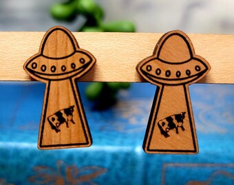 Alien Abduction Earrings, UFO Gifts, UFO Earrings, Flying Saucer, Alien Gifts, Alien Earrings, Alien Abduction Cow, Alien Abduction Art
