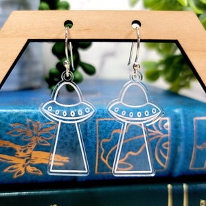 Alien Abduction Earrings, UFO Gifts, UFO Earrings, Flying Saucer, Alien Gifts, Alien Earrings, Alien Abduction Cow, Alien Abduction Art