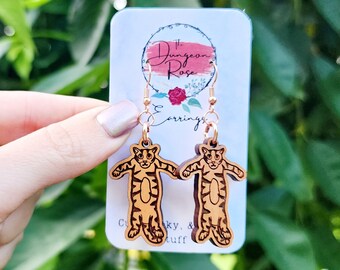 Dangling Cat Earrings, Tabby Cat Earrings, Animal Lover Gift, Cat Jewelry, Animal Earrings, Animal Jewelry, Animal Rescue Gift
