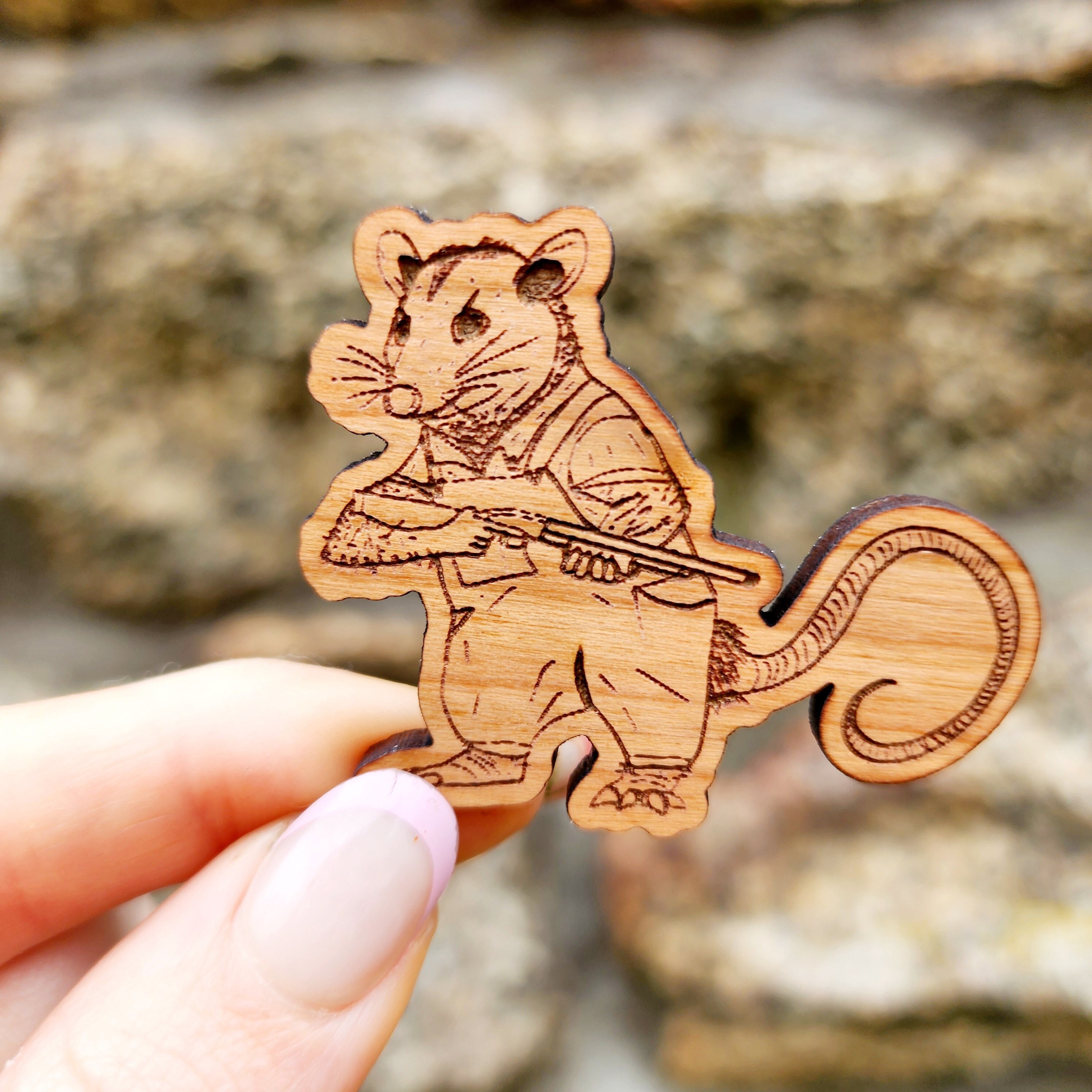 ルーシークリボン　アニマルマジック　No.24／150 直筆サイン入り Redneck Possum Magnet, Hillbilly Possum, Redneck Possum
