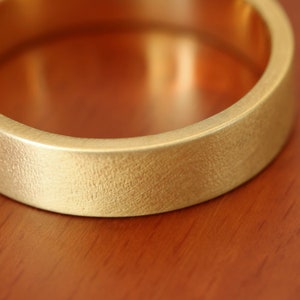 6mm Frosted Flat 9ct Yellow Gold Wedding Ring image 3