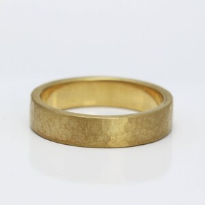 5mm 9ct Yellow Gold Hammered Wedding Ring image 2