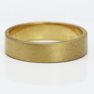 6mm Frosted Flat 9ct Yellow Gold Wedding Ring image 2