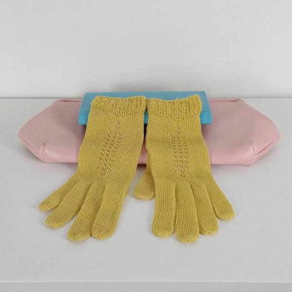 Lemon Mellow Yellow Handmade Knitted Vintage Gloves Size 7