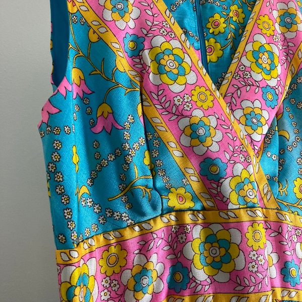 Brady Bunch Flower Power Vintage Hippy 60’s Dress