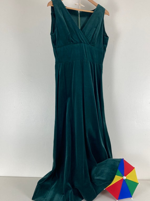 Spruce Green Vintage Handmade Velvet Formal Dress - image 9