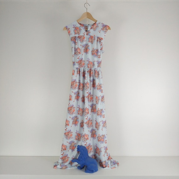 Cornflower Blue 1970's Vintage Rose Print Dress - image 1